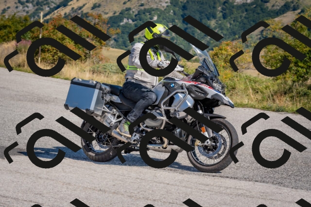 202509061037-DSC_8400_c4_