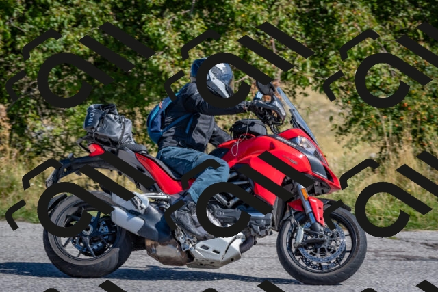 202509061050-DSC_8446_c4_