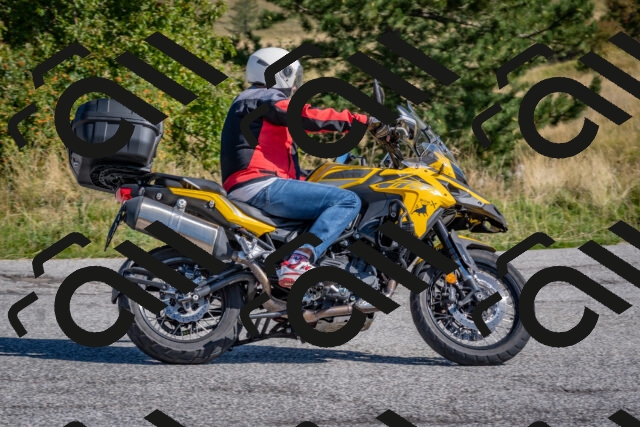 202509061050-DSC_8450_c4_