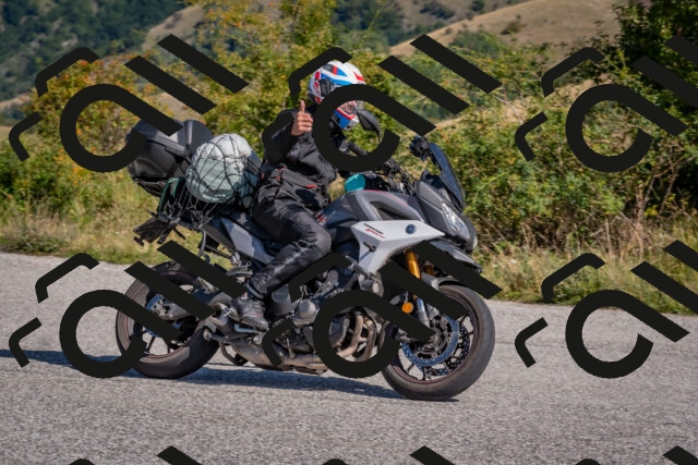 202509061057-DSC_8459_c4_