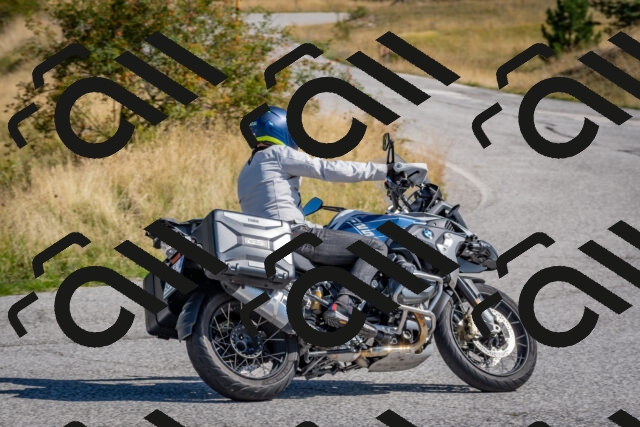 202509061101-DSC_8481_c4_