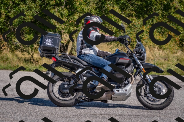 202509061105-DSC_8497_c4_