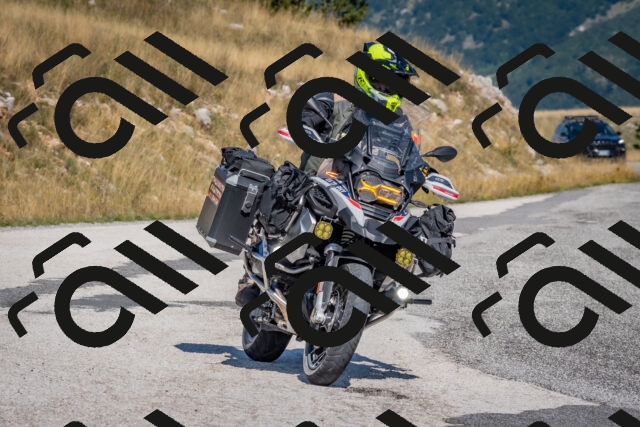 202509061105-DSC_8501_c4_