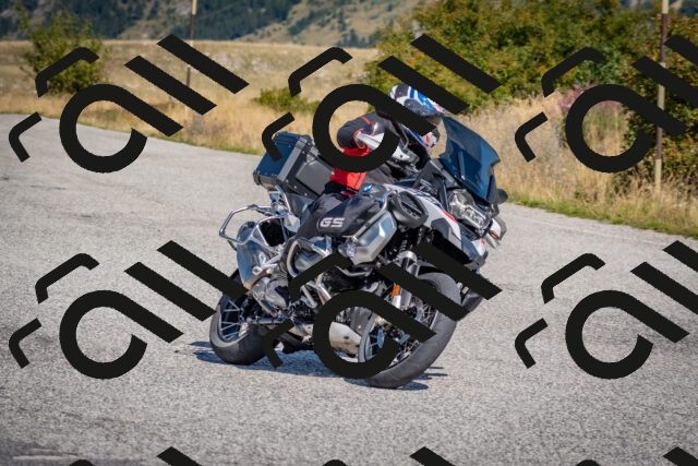 202509061107-DSC_8506_c4_