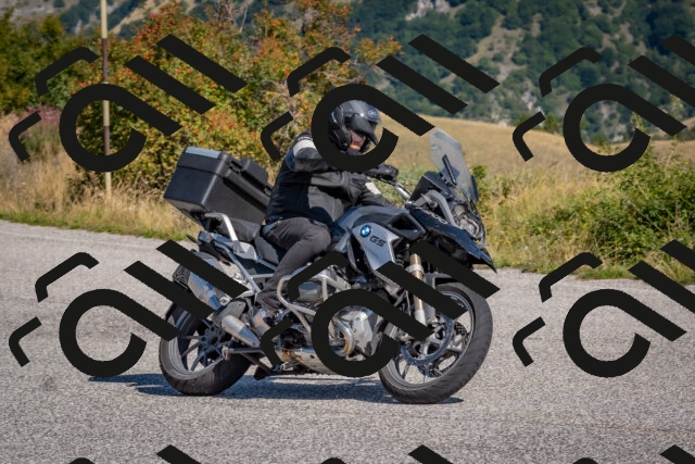 202509061107-DSC_8509_c4_