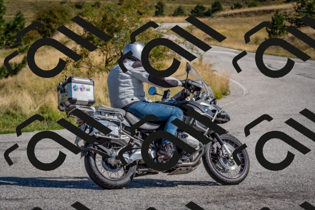 202509061108-DSC_8517_c4_