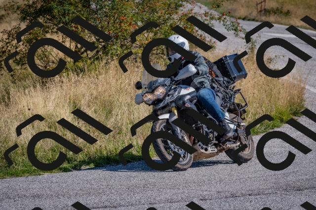 202509061109-DSC_8526_c4_