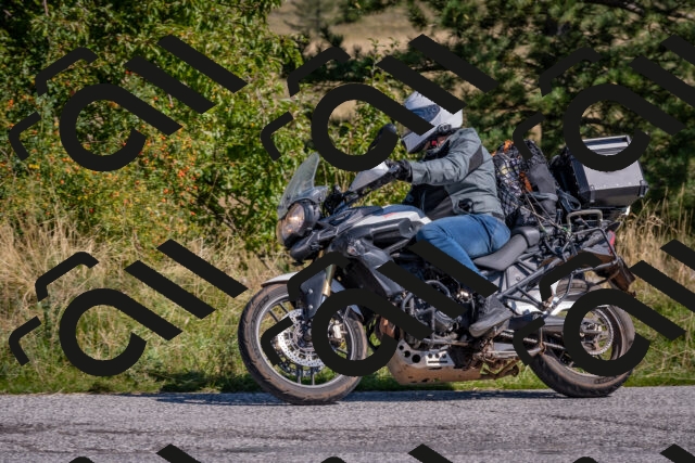 202509061109-DSC_8527_c4_