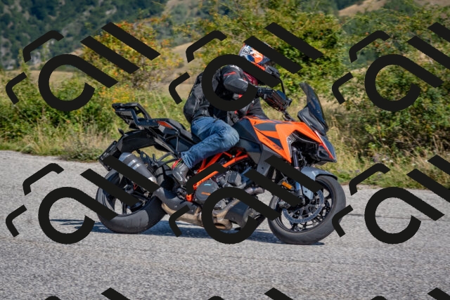 202509061112-DSC_8543_c4_