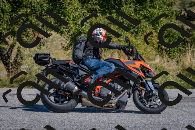 202509061112-DSC_8544_c4_