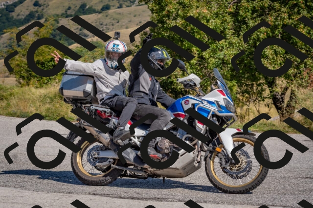 202509061116-DSC_8559_c4_