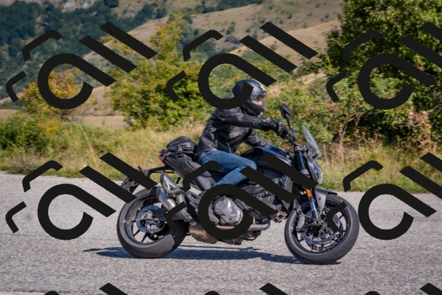 202509061116-DSC_8564_c4_