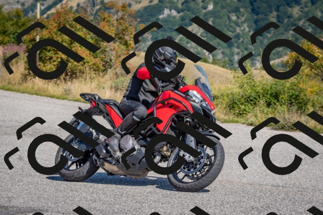 202509061117-DSC_8584_c4_