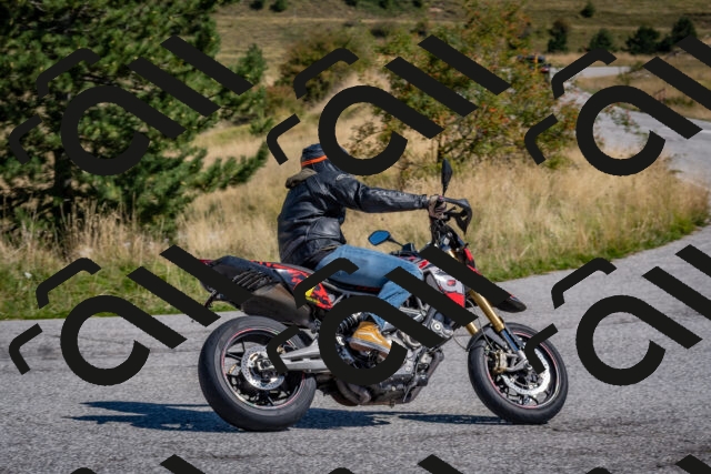 202509061129-DSC_8642_c4_