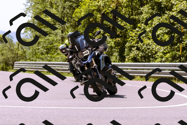 202509061245-_DSC8796_d1_