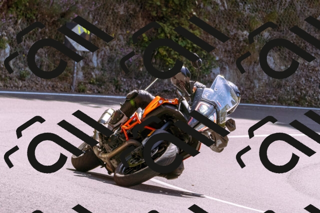 202509061252-_DSC8824_d1_