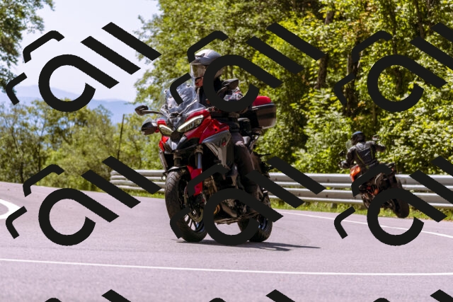 202509061252-_DSC8825_d1_