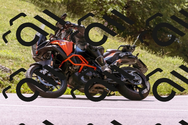 202509061253-_DSC8833_d1_