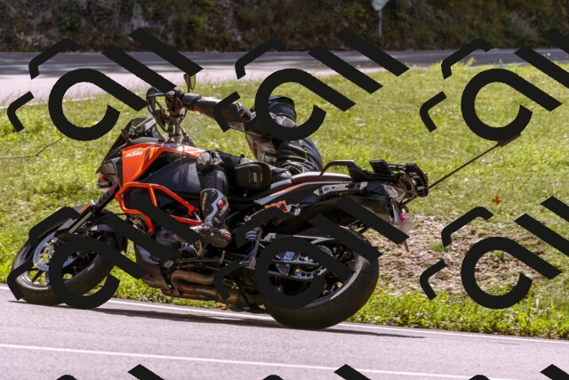 202509061253-_DSC8835_d1_