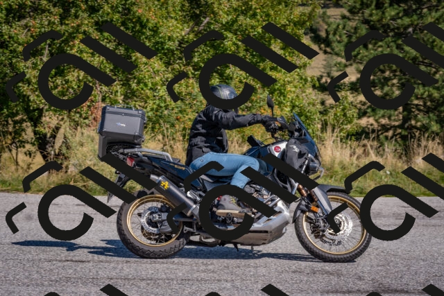 202509061140-DSC_8666_c4_