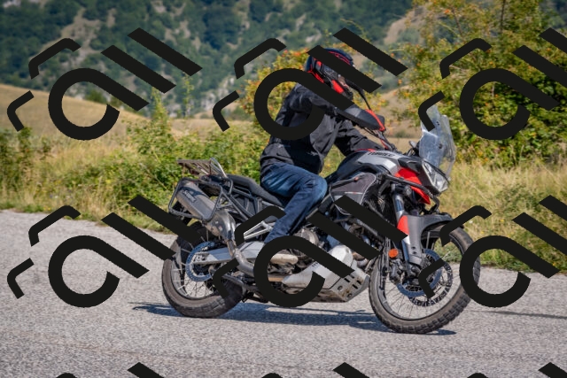 202509061144-DSC_8705_c4_