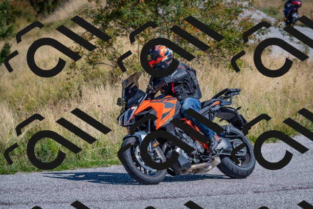 202509061145-DSC_8724_c4_