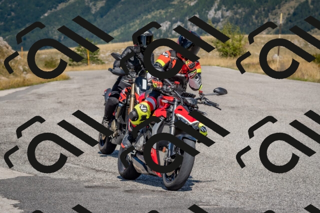 202509061146-DSC_8736_c4_