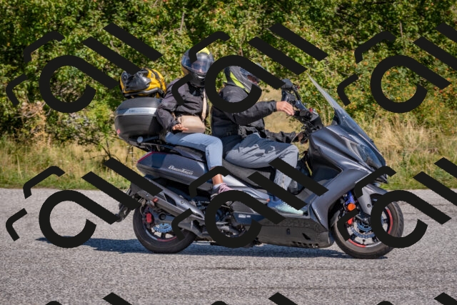 202509061152-DSC_8782_c4_