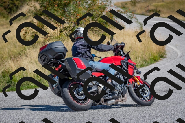 202509061203-DSC_8854_c4_