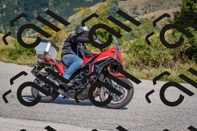 202509061204-DSC_8867_c4_