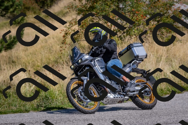 202509061205-DSC_8879_c4_