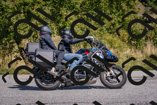 202509061207-DSC_8901_c4_