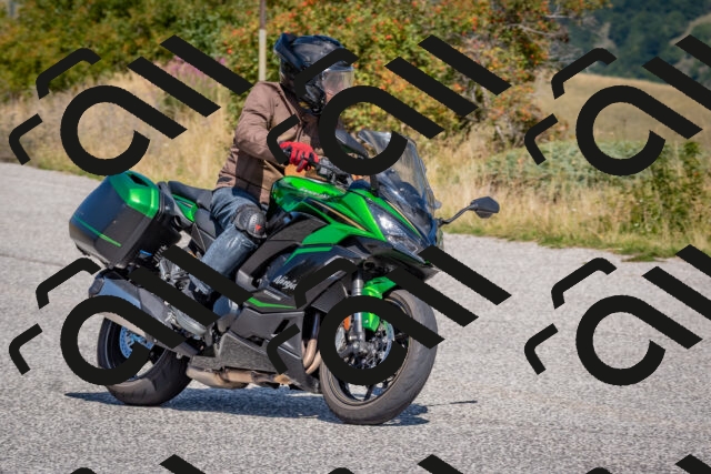 202509061208-DSC_8914_c4_