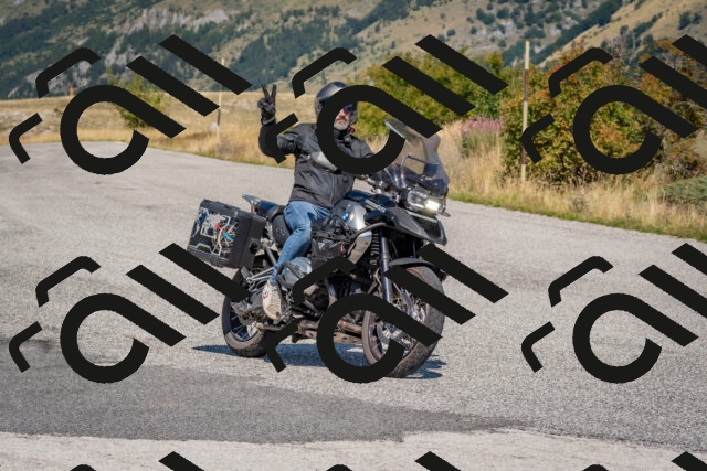 202509061213-DSC_8964_c4_