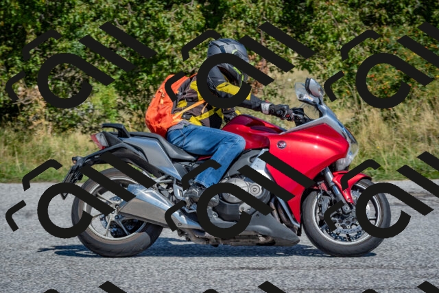 202509061216-DSC_8983_c4_