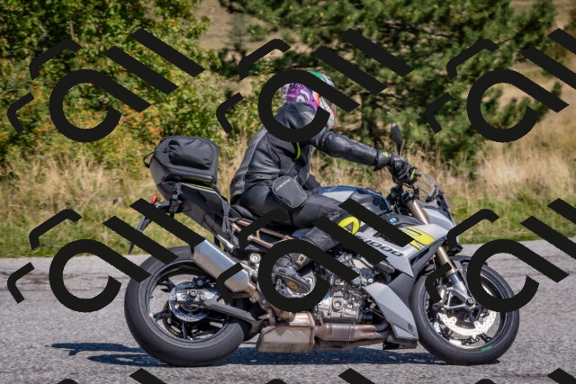 202509061218-DSC_8993_c4_