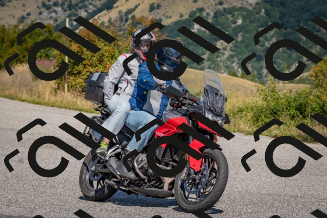 202509061218-DSC_8994_c4_