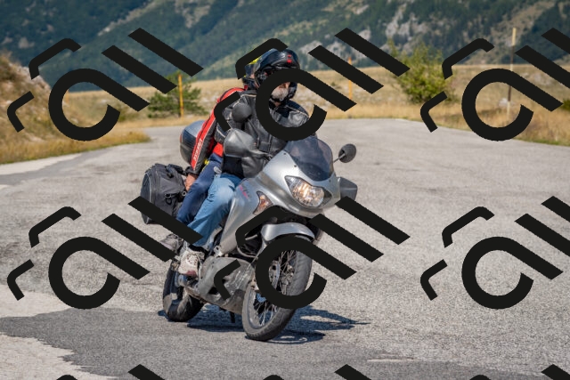 202509061221-DSC_9001_c4_