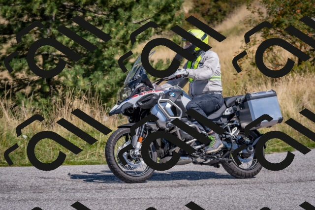 202509061225-DSC_9019_c4_