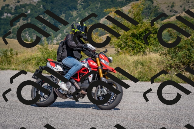 202509061226-DSC_9031_c4_