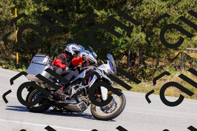 202509061308-_04A6009_c3