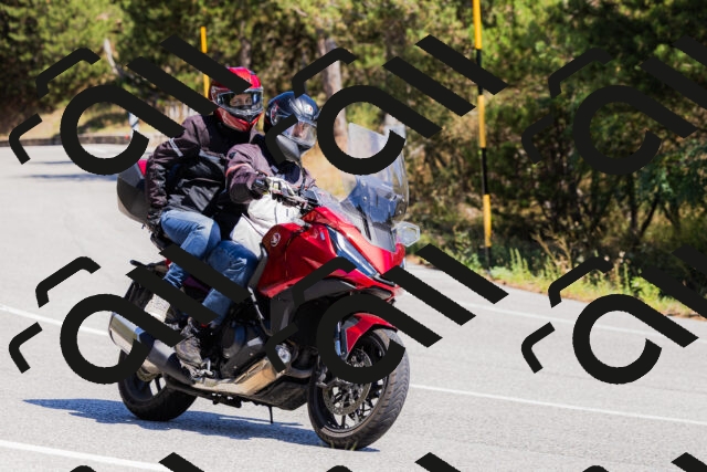 202509061309-_04A6027_c3