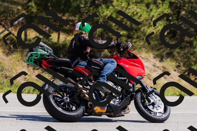 202509061309-_04A6037_c3