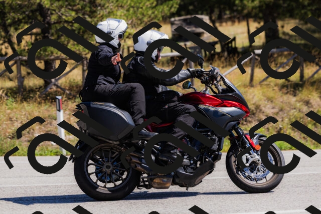 202509061310-_04A6080_c3