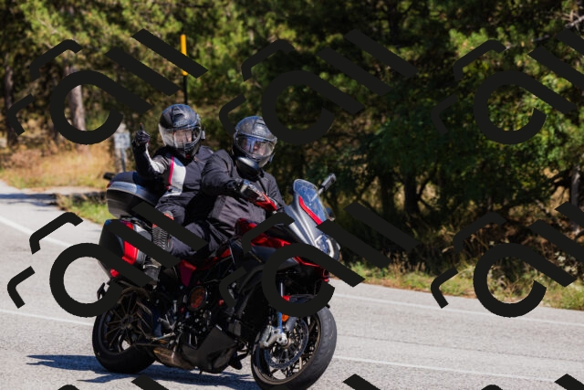 202509061311-_04A6096_c3