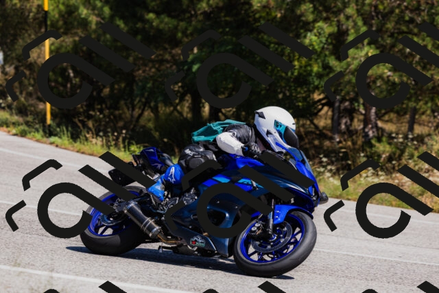 202509061319-_04A6174_c3