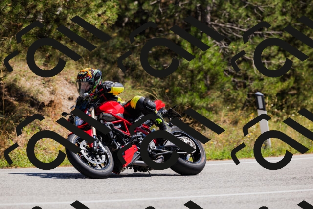 202509061322-_04A6224_c3