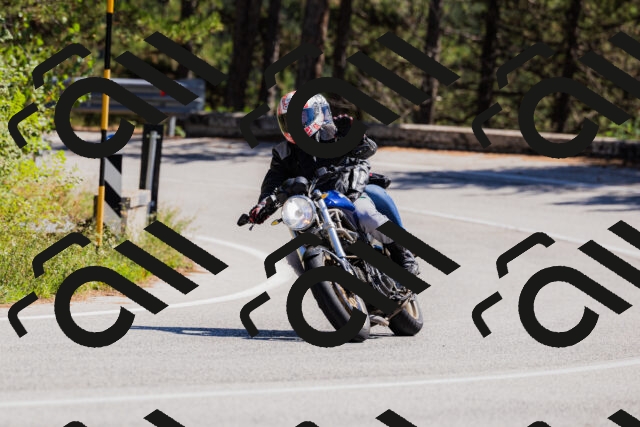 202509061326-_04A6248_c3