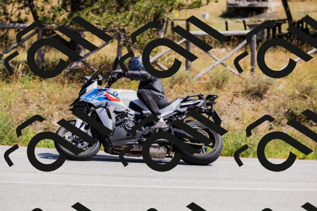 202509061326-_04A6250_c3