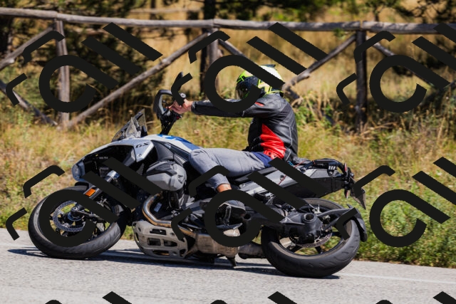 202509061326-_04A6258_c3